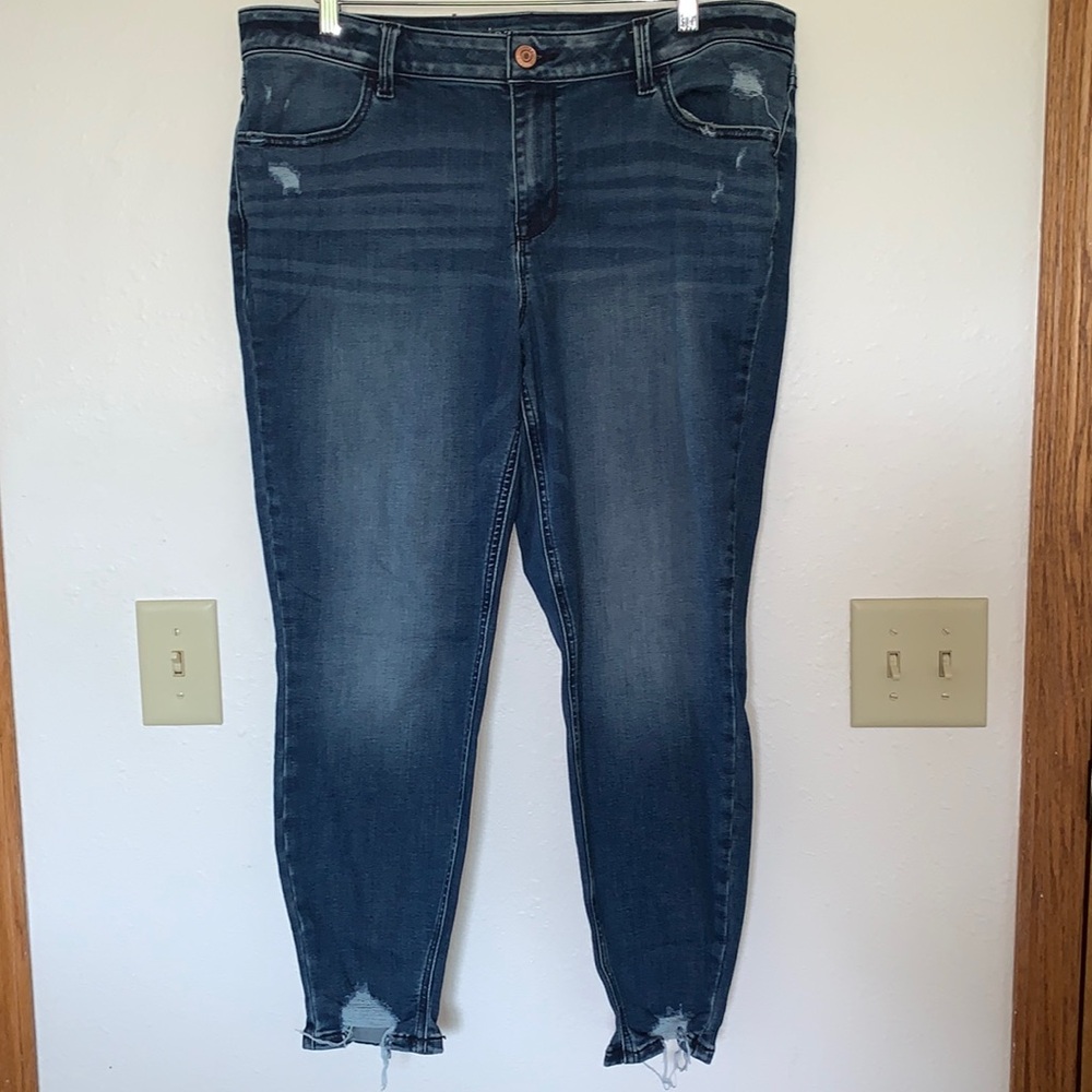 Distressed Skinny Jeans